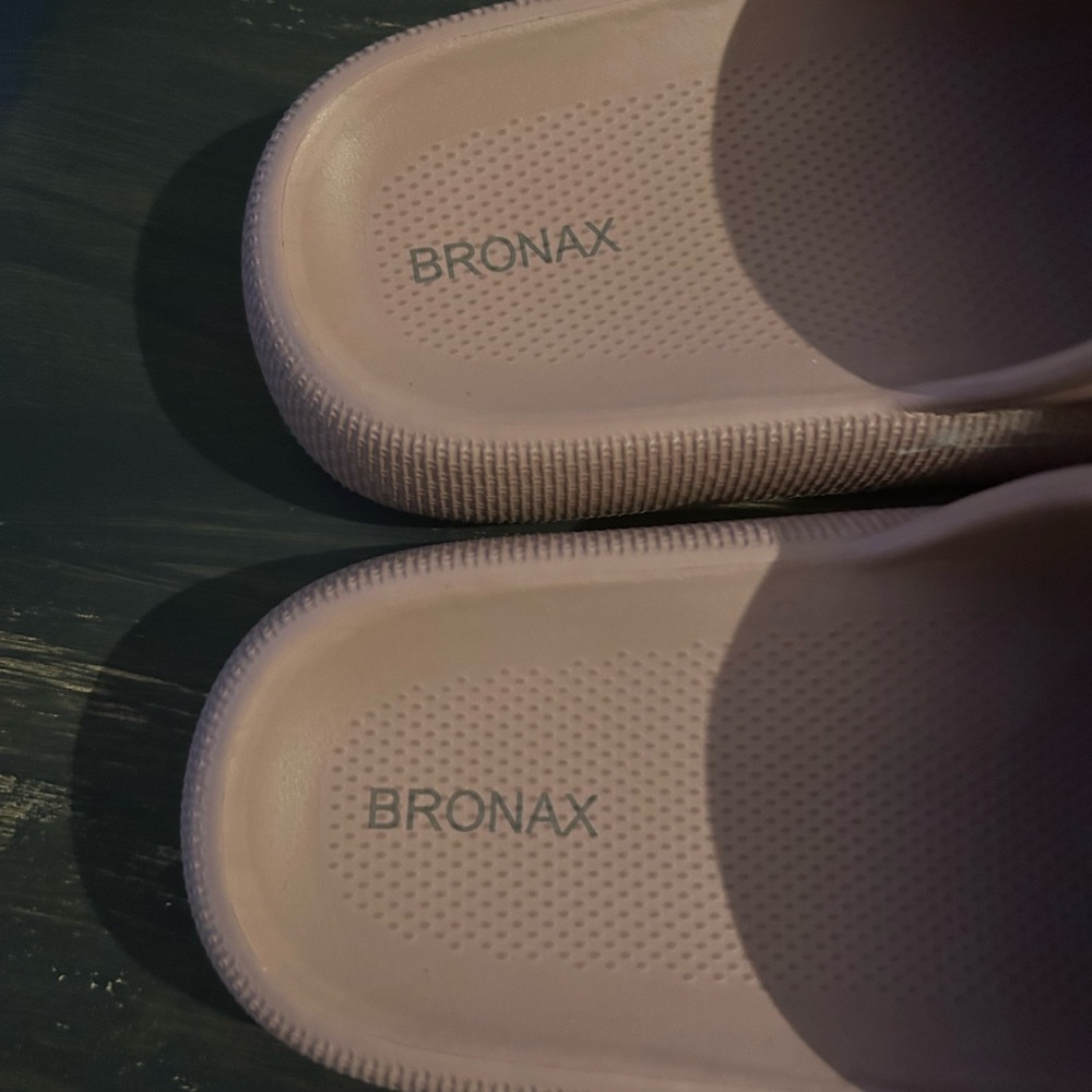 Bronax Soft Pink Slide Sandals - Picture 2 of 5